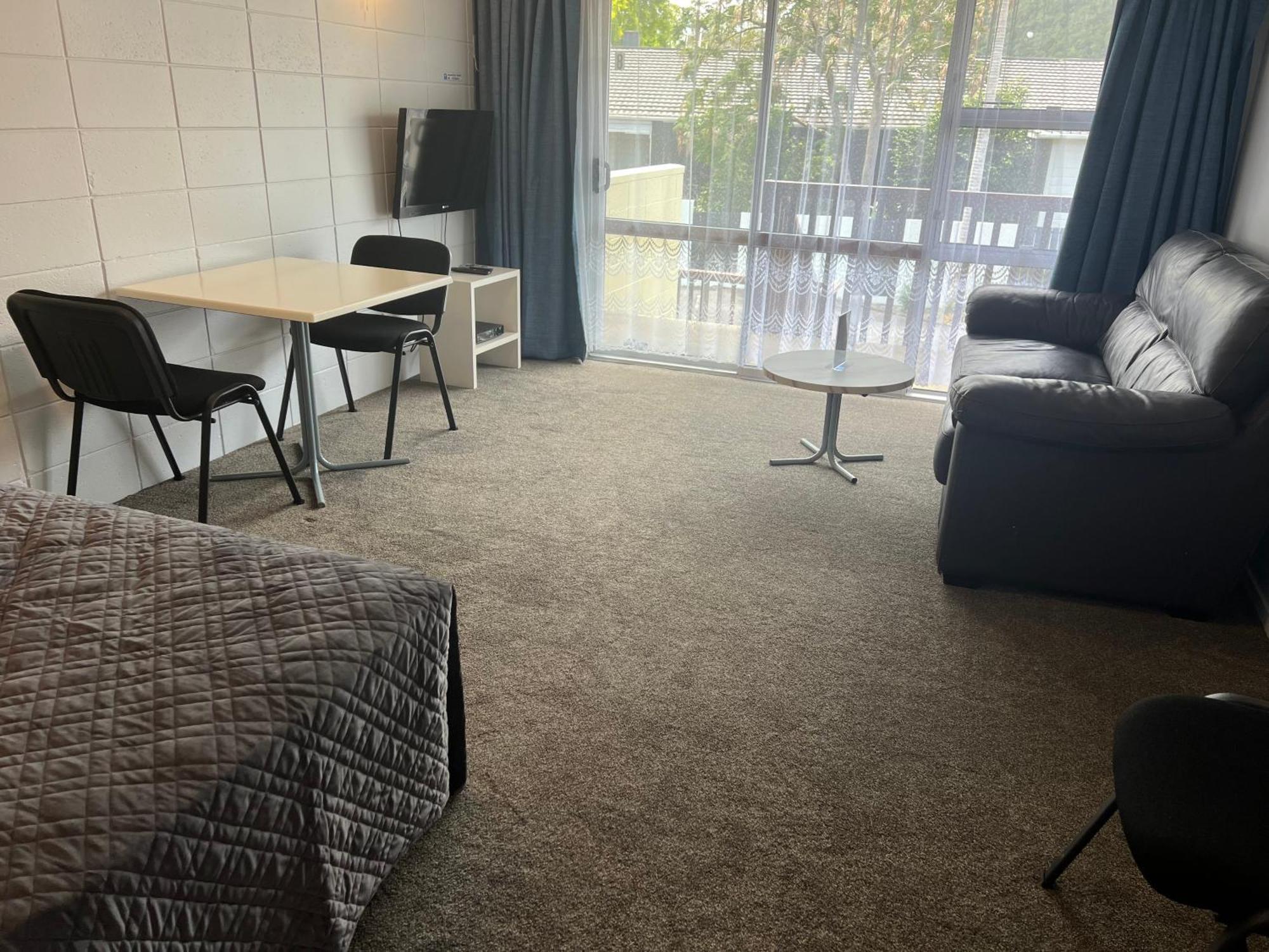 Aaron Court Motel Whangarei Dış mekan fotoğraf